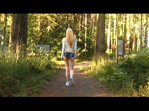 ❤️ Krásná žena se pohybuje pomalu, ne nahé video ️❌ Porno video u cs.porno-negrov.ru ❌